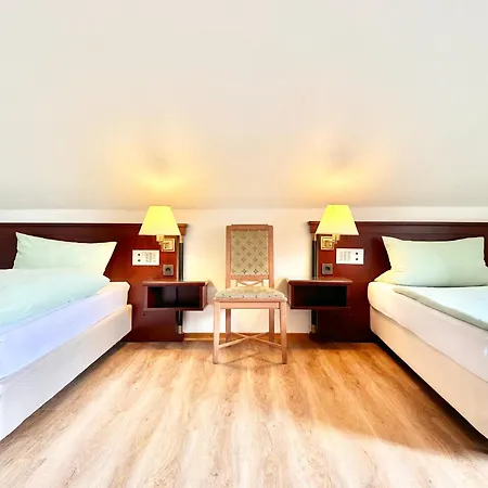 Appartamento 3 Bis 6 Pers Wlan Und Parkplatz, Hdz Und Kliniken In Der Naehe, Direkt An Der A2 Und A30 Gelegen Lohne (North Rhine-Westphalia)