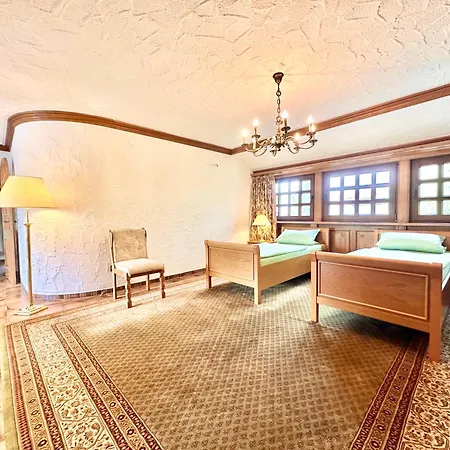 Appartamento 3 Bis 6 Pers Wlan Und Parkplatz, Hdz Und Kliniken In Der Naehe, Direkt An Der A2 Und A30 Gelegen